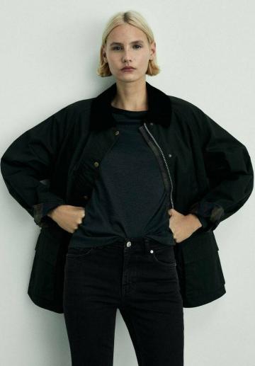 Короткие джинсы