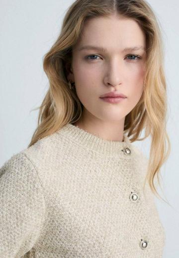 Вязаная кофта