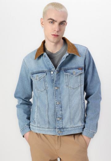 Джинсовая куртка