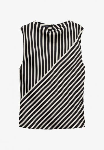 Блузка без рукавов