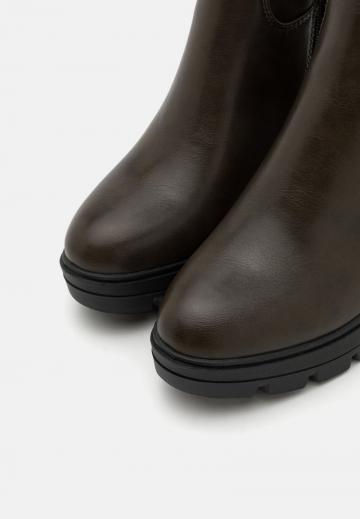 Сапоги на платформе