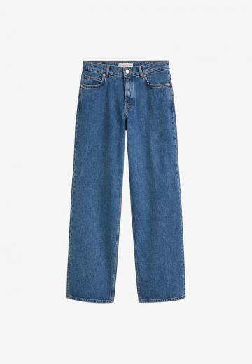 Прямые джинсы