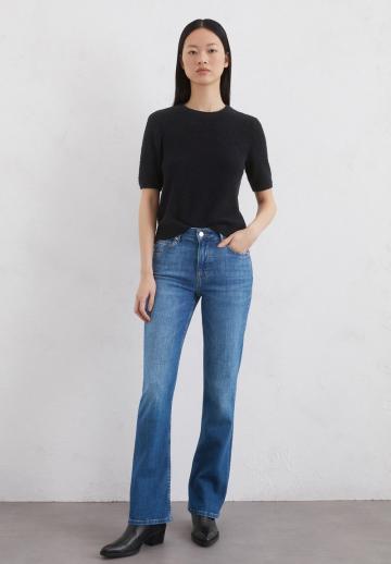 Клешеные брюки