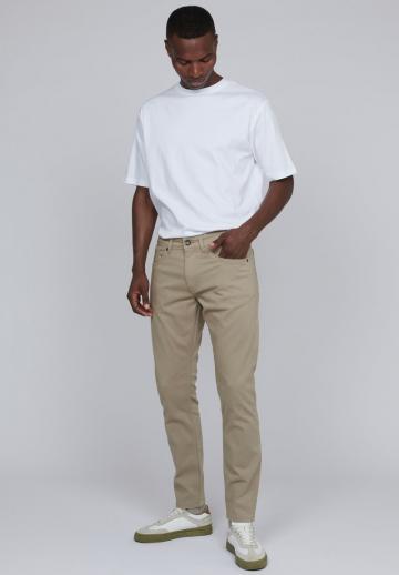 Узкие джинсы