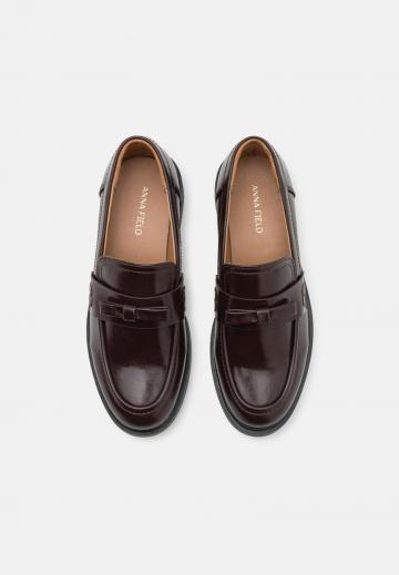 Полуботинки