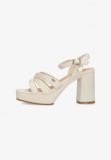 Босоножки на платформе