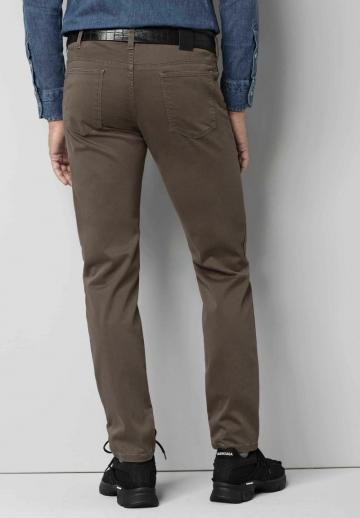 Узкие джинсы