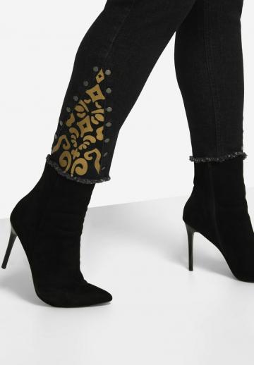 Короткие джинсы