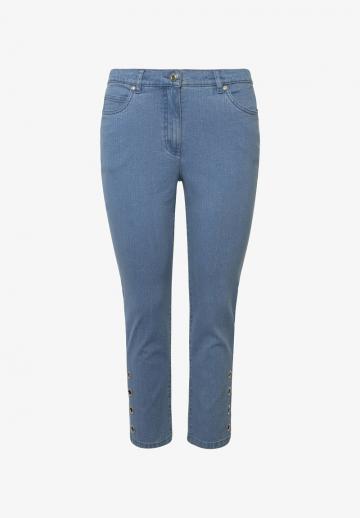 Короткие джинсы