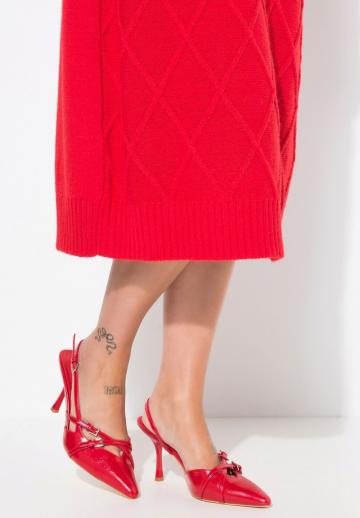 Вязаное платье