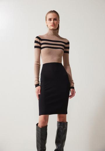 Платье футляр