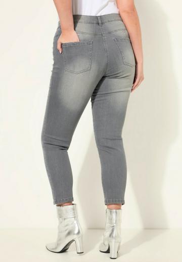 Короткие джинсы