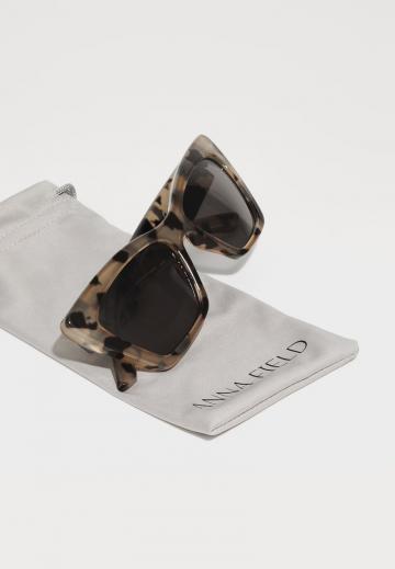 Солнечные очки