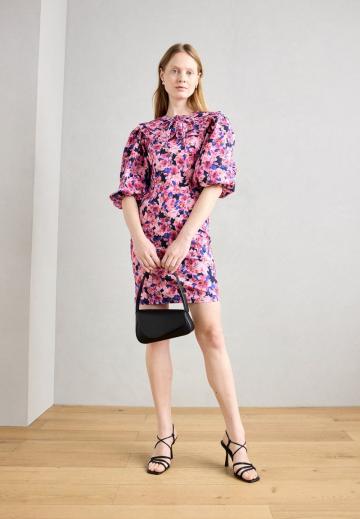 Короткое платье