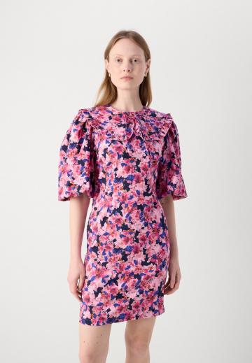 Короткое платье