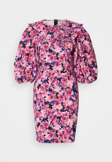 Короткое платье