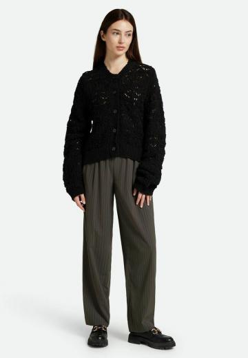 Вязаная кофта