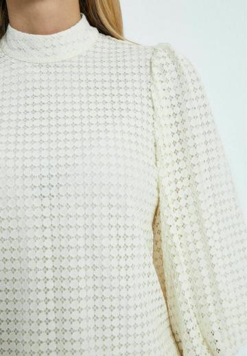 Кружевная блузка