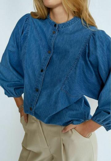 Джинсовая блузка