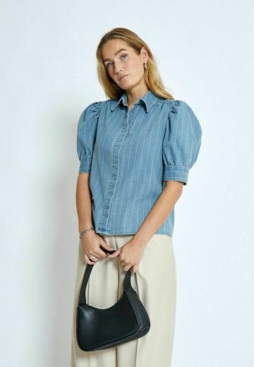 Джинсовая блузка