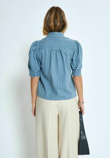 Джинсовая блузка