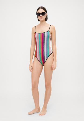 Слитный купальник