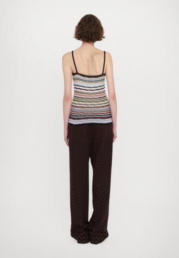 Топ на бретельках