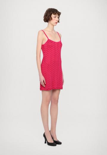 Вязаное платье