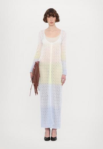 Вязаное платье