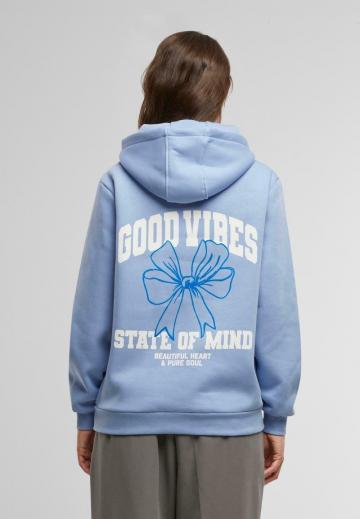 Пуловер с капюшоном