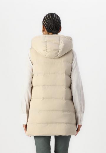 Длинный жилет