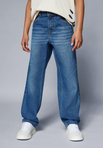 Джинсы