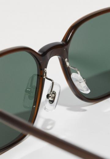 Солнечные очки