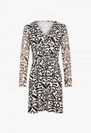 Короткое платье