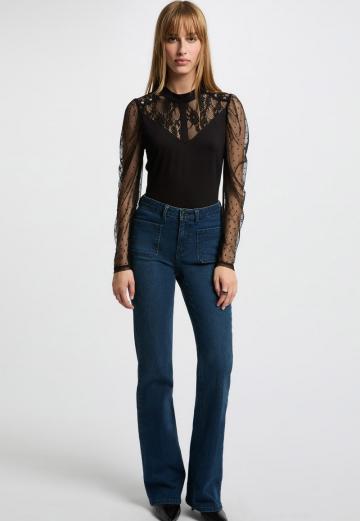 Кружевная блузка