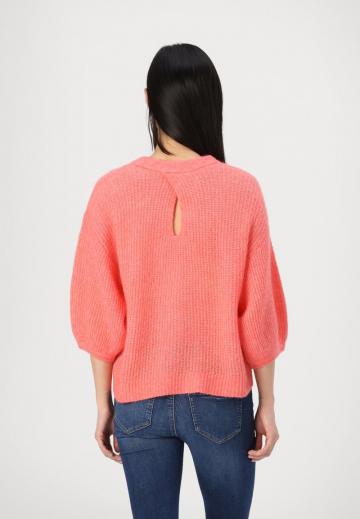 Пуловер с рукавом три четверти