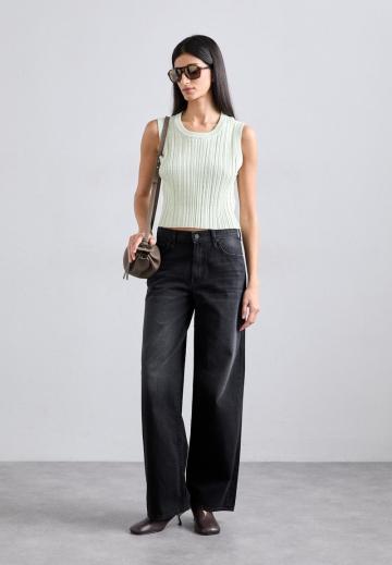 Джинсы бойфренда