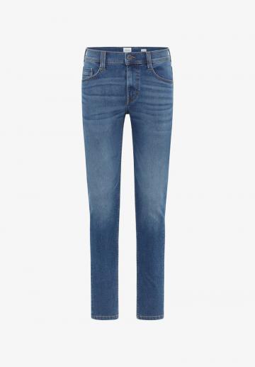 Узкие джинсы