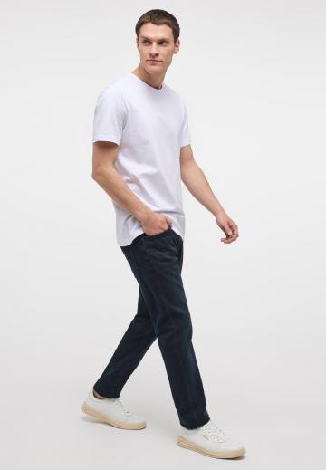 Узкие джинсы