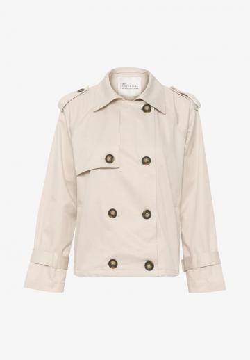 Куртка с накладнымит карманами