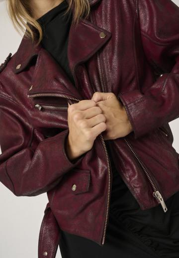 Кожаная куртка