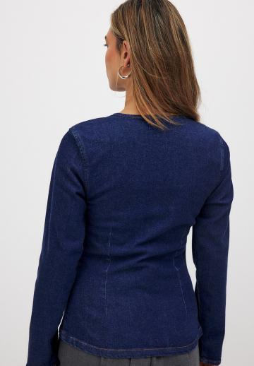 Джинсовая куртка