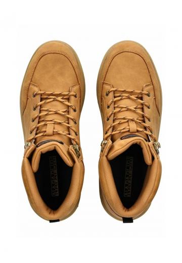 Ботинки на шнуровке