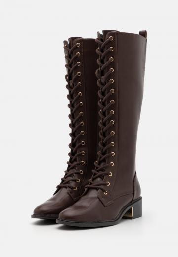 Широкие сапоги