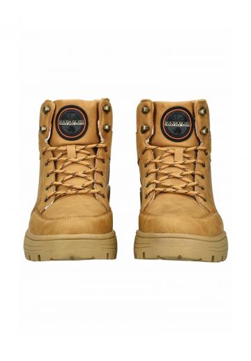 Ботинки на шнуровке