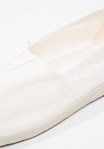 Спортивные балетки