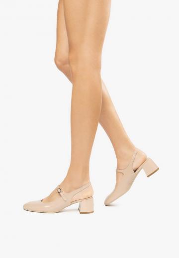 Туфли с ремешком