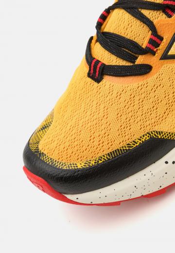 Беговые кроссовки