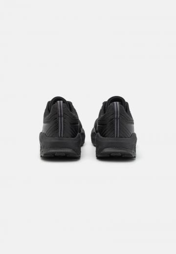 Беговые кроссовки