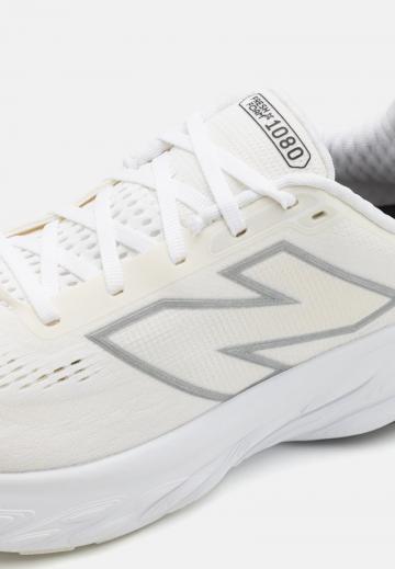 Беговые кроссовки